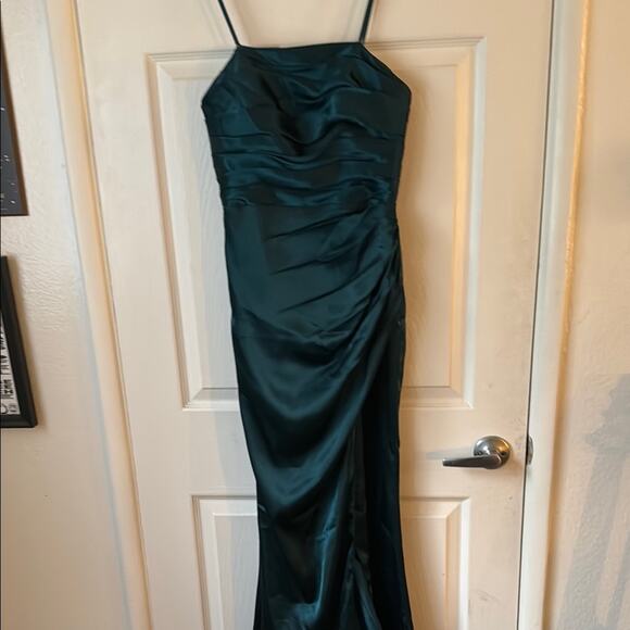 David's Bridal Galina Signature Strapless Charmeuse Dress Gem Green size 2 NWT - Picture 6 of 12